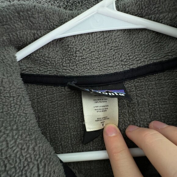 Patagonia Men’s Medium Gray Full Zip Double Pocket Jacket Fleece Hiking Adult - Picture 7 of 16